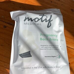 Motif Medical Pregnancy Back Brace - White. Never opened